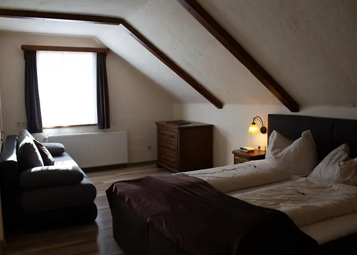 Hotel und Appartements Stranachwirt