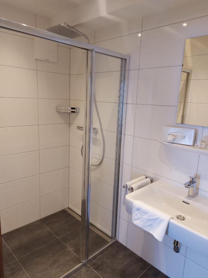 Und Stranachwirt 3*