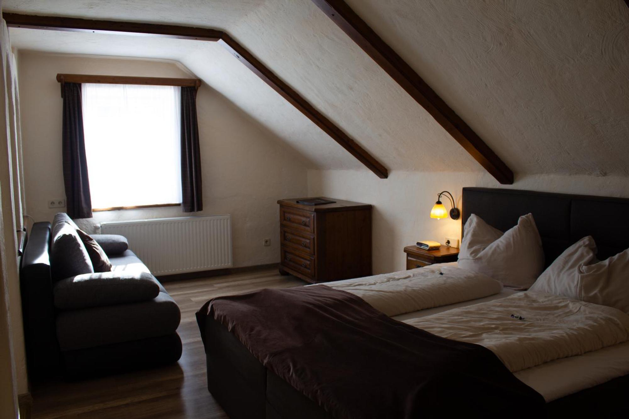 Hotel Und Stranachwirt